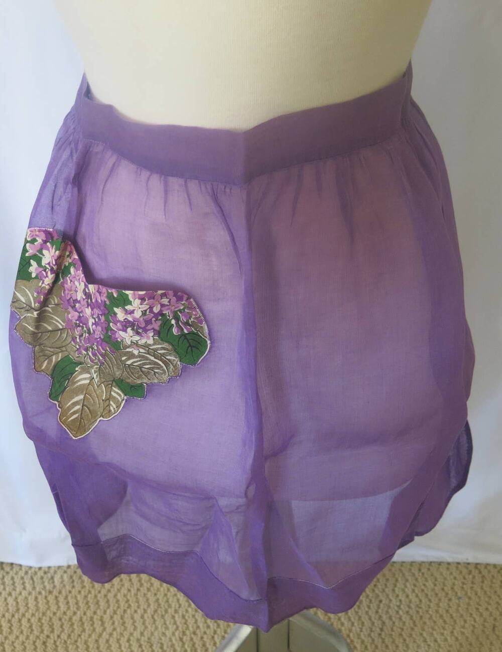 VINTAGE 1950/1960 Half Apron Handmade Organza Pocket Violets Purple